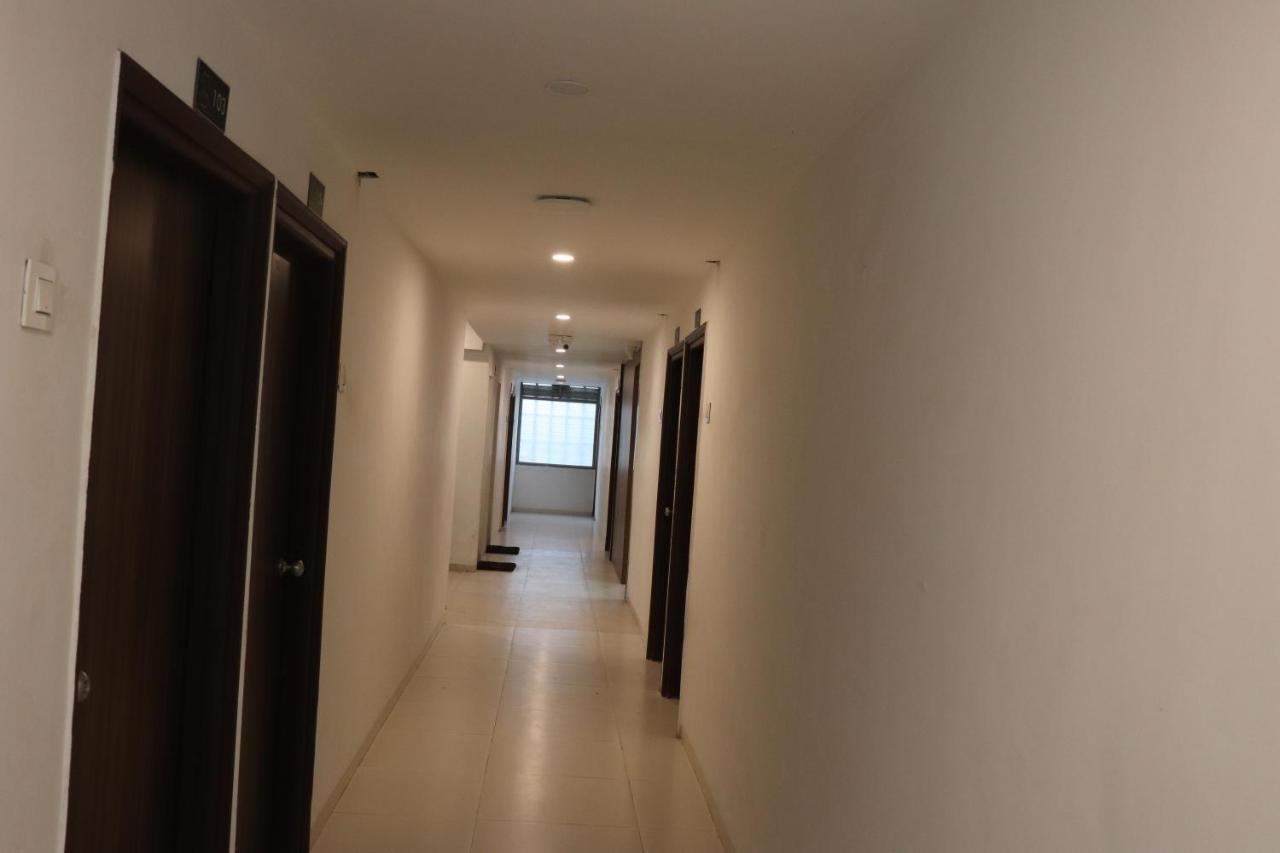 Hotel New Samrat 奥兰加巴德 外观 照片