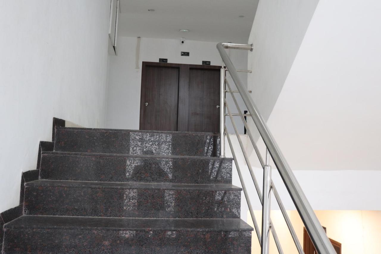 Hotel New Samrat 奥兰加巴德 外观 照片