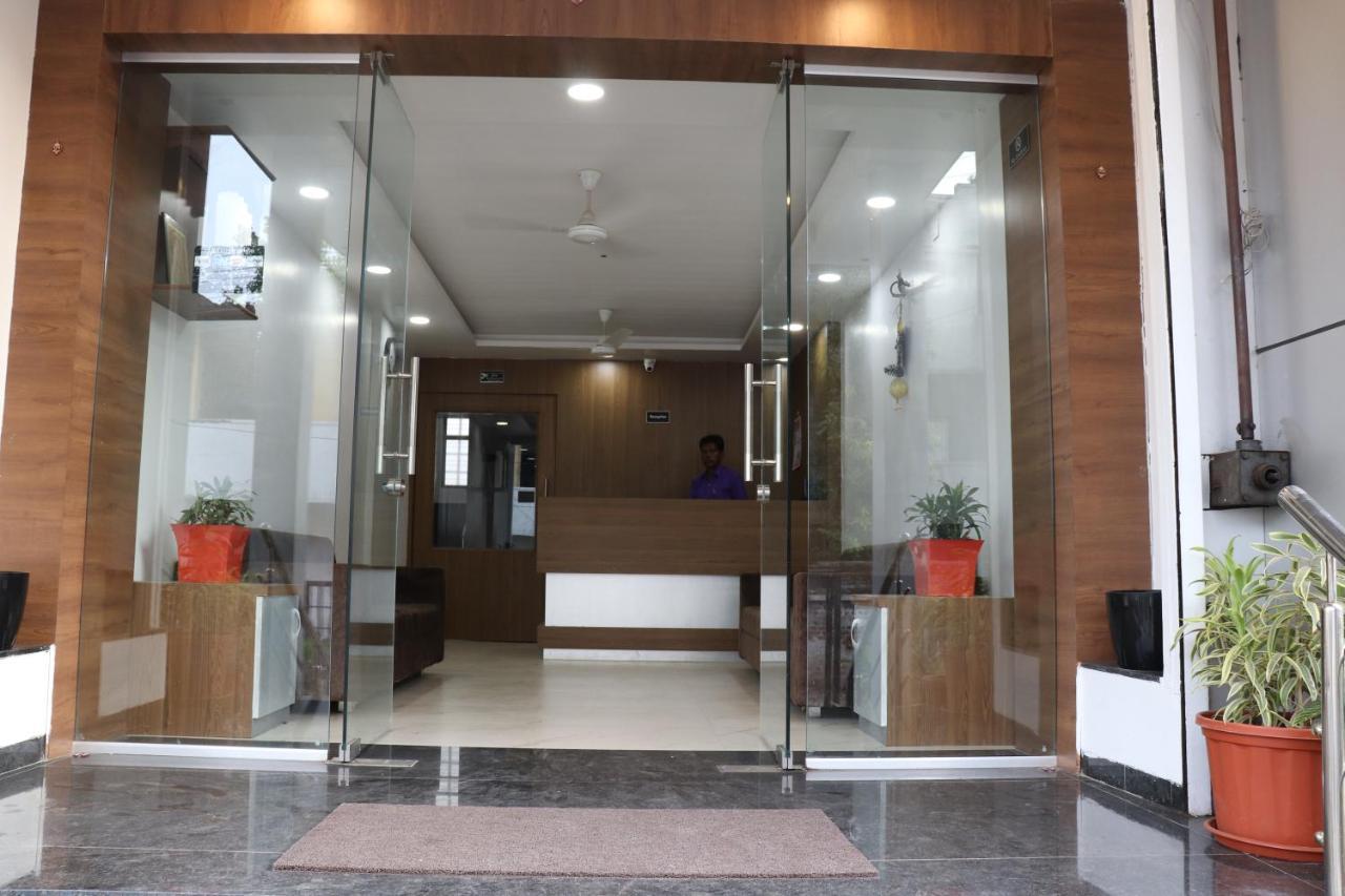 Hotel New Samrat 奥兰加巴德 外观 照片