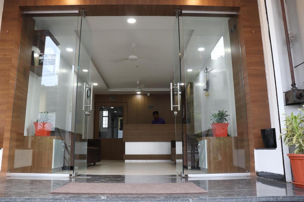 Hotel New Samrat 奥兰加巴德 外观 照片